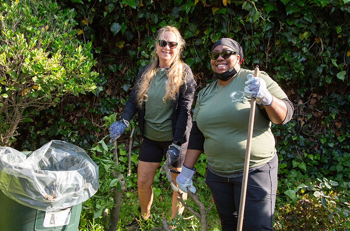 2023VolunteerDay-3_800.jpg